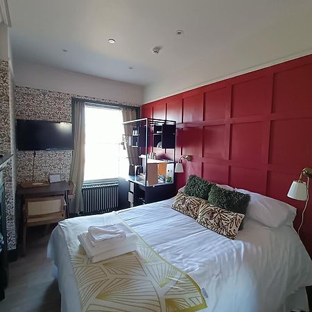 Rooms On The Prom Cheltenham Eksteriør billede