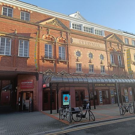 Rooms On The Prom Cheltenham Eksteriør billede
