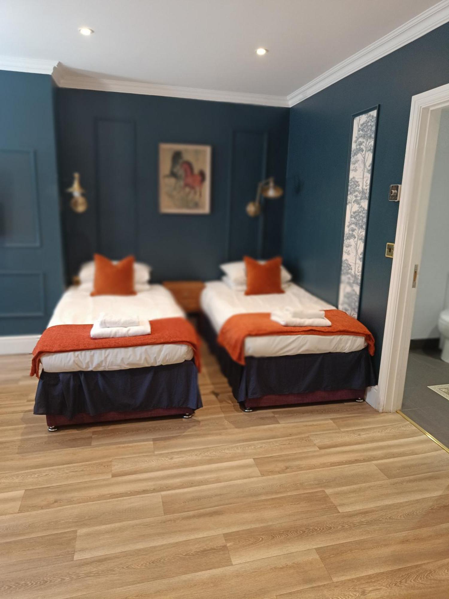Rooms On The Prom Cheltenham Eksteriør billede