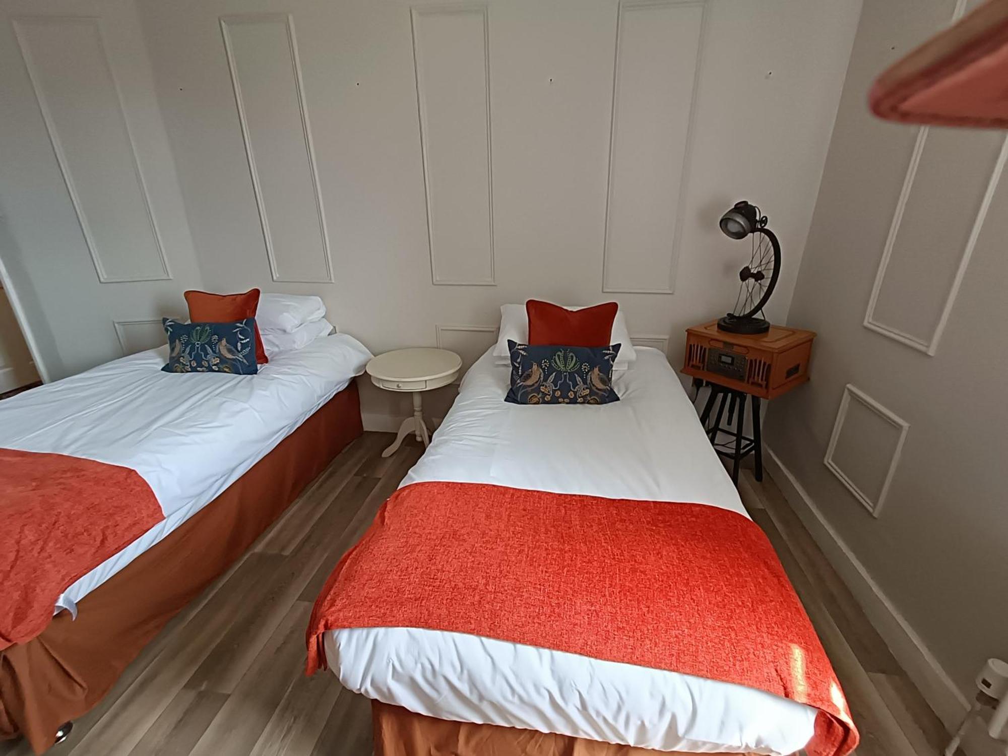 Rooms On The Prom Cheltenham Eksteriør billede