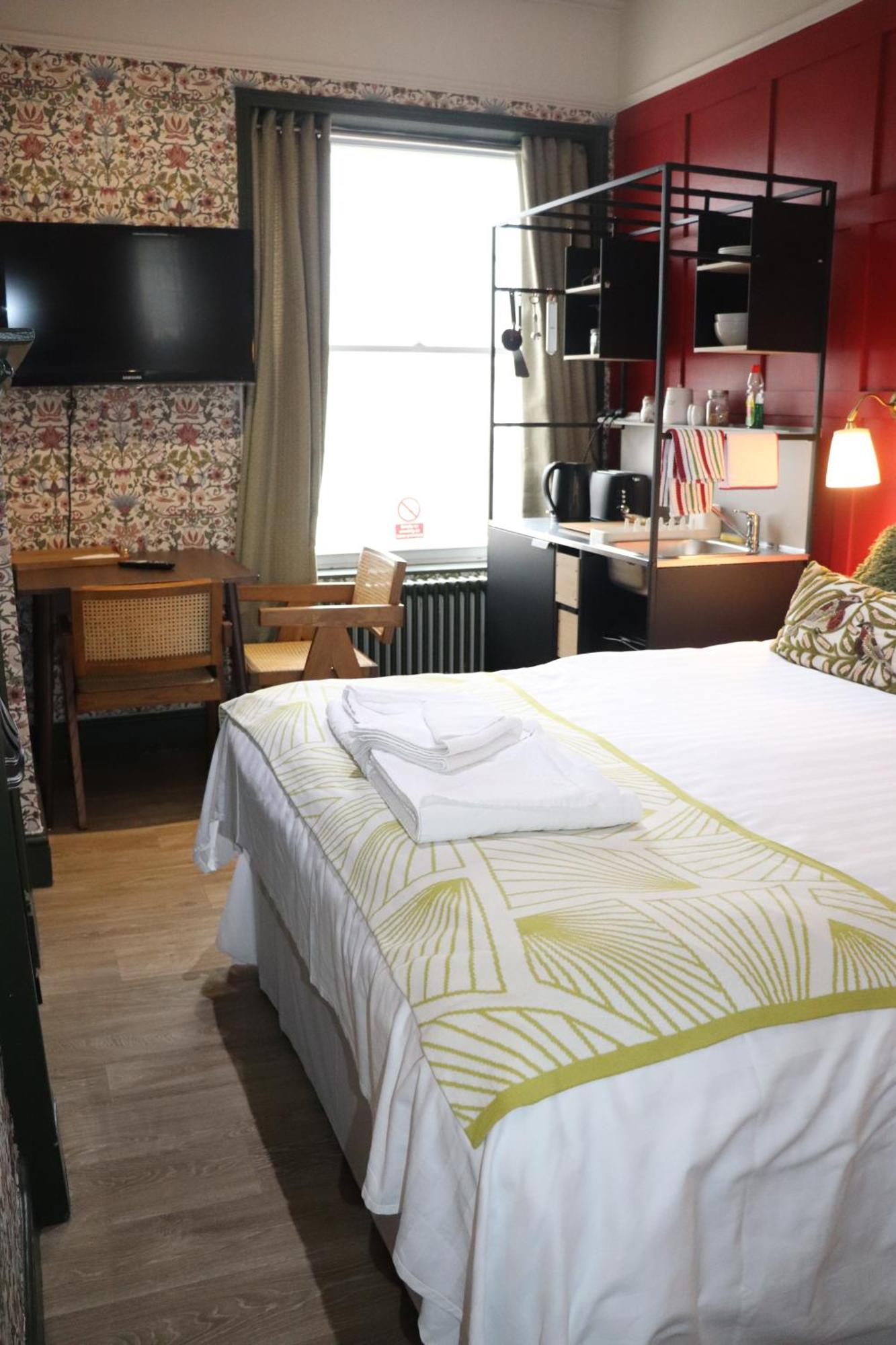 Rooms On The Prom Cheltenham Eksteriør billede