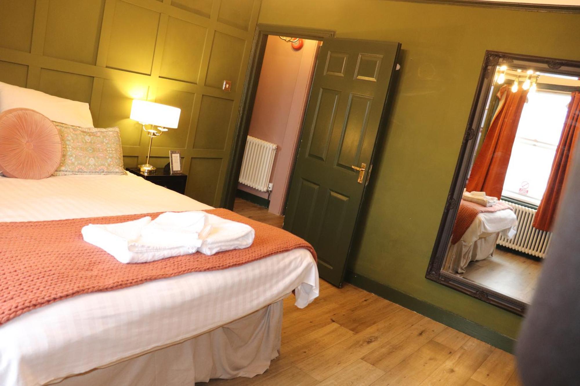 Rooms On The Prom Cheltenham Eksteriør billede