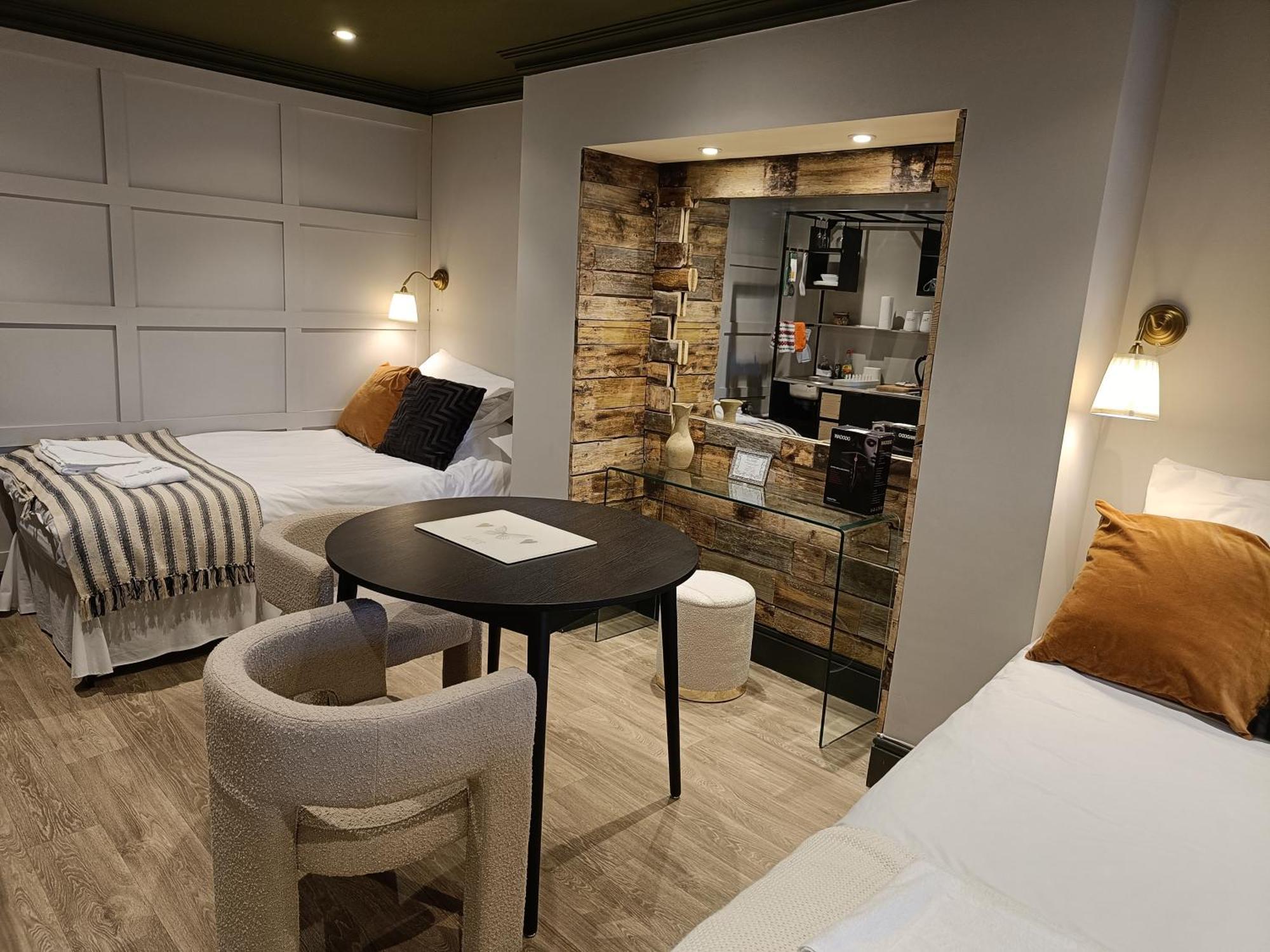 Rooms On The Prom Cheltenham Eksteriør billede