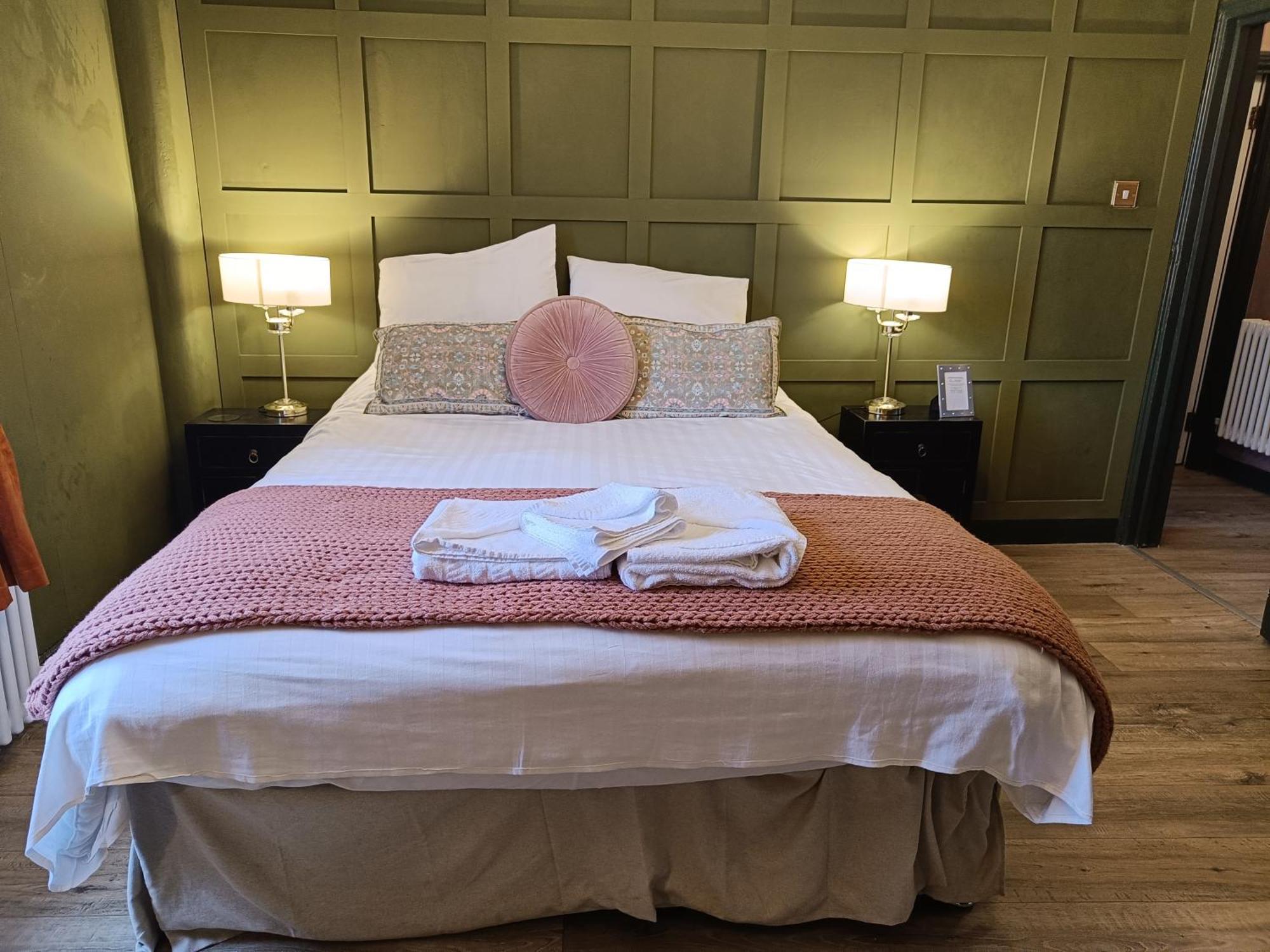 Rooms On The Prom Cheltenham Eksteriør billede